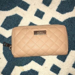 BCBG wallet